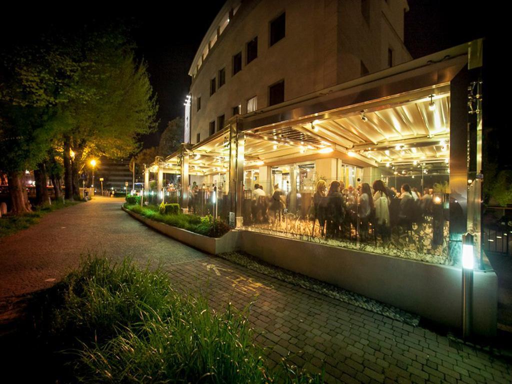 Postumia Hotel Design Oderzo Exteriör bild